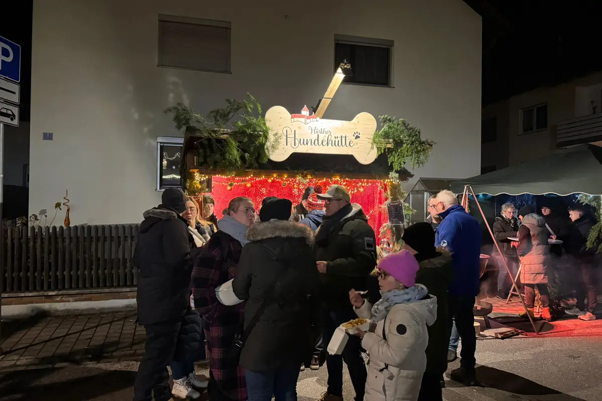 Stand der Ortsgruppe auf dem Weihnachtsmarkt in Wörth